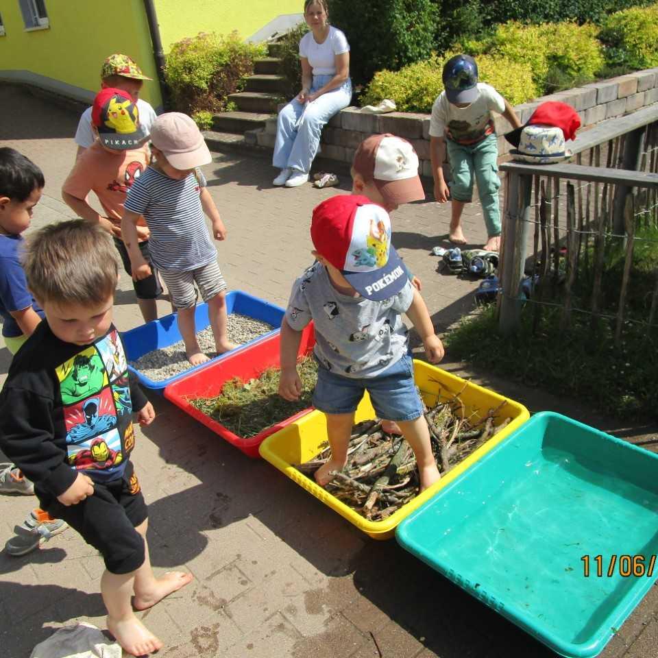Fußpfad den Kinder betreten